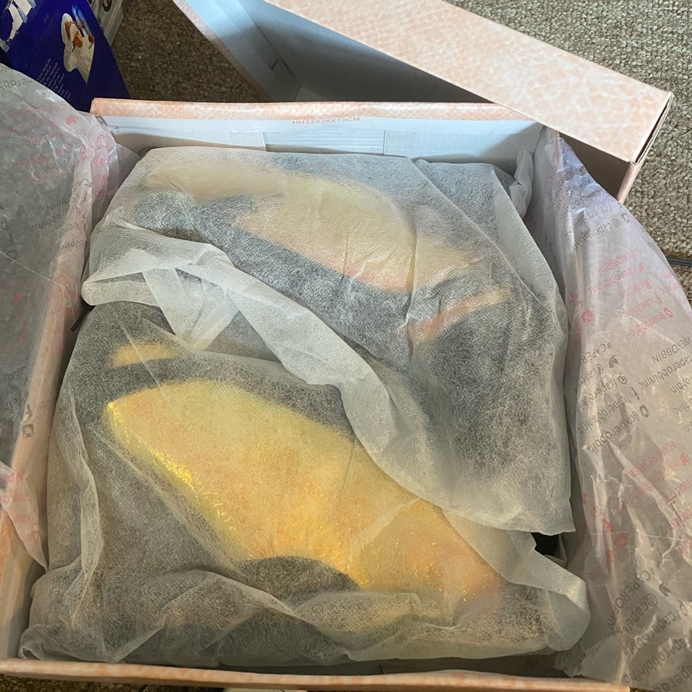 NEW WITH BOX Cape Robbins Blood Thirst Boots - Picture 10 of 14